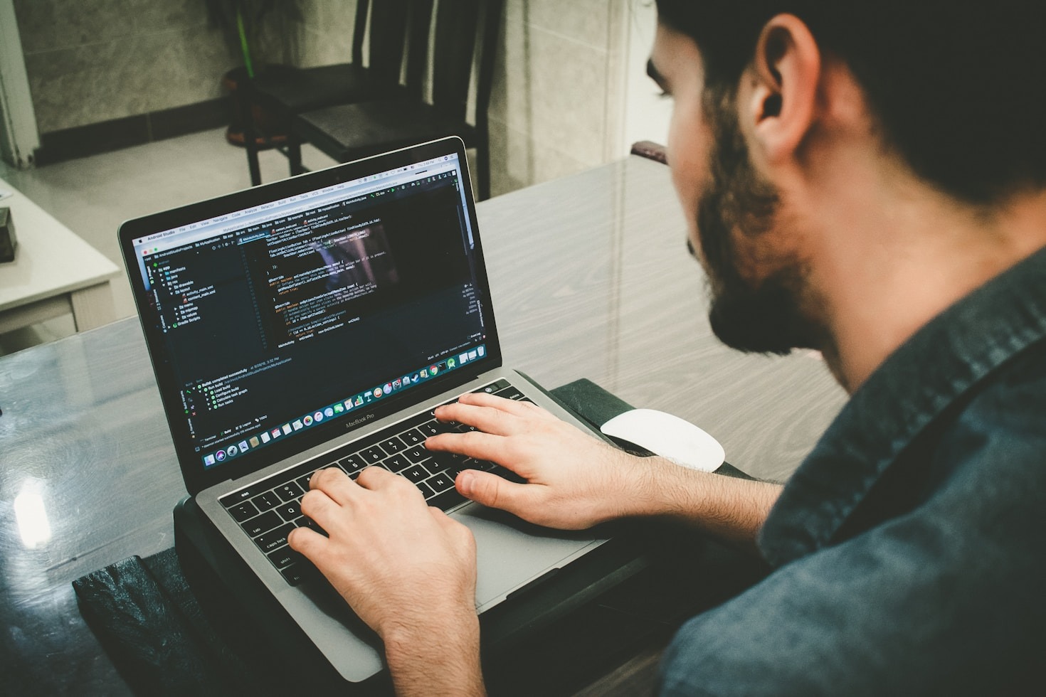 The Benefits of Reading Software Reviews